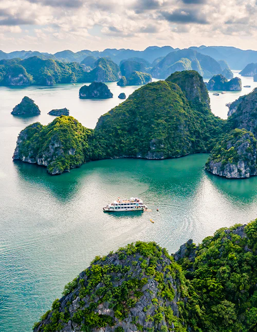 Utsikt over Lan Ha-bukten i det nordlige Vietnam
