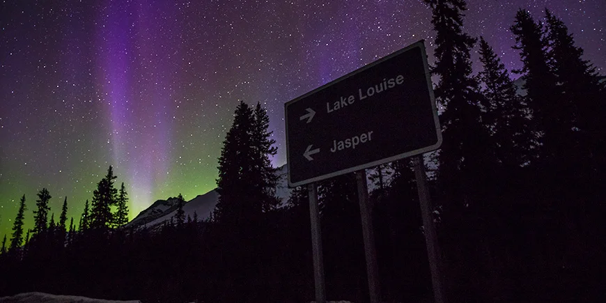 Nordlys i Banff nasjonalpark i Rocky Mountains i Canada