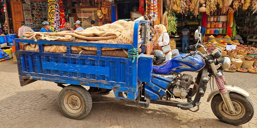 Transportmiddel for varer på markedet i Marrakech, Marokko