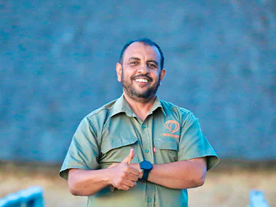 Madeal Simba – safariguide i Tanzania