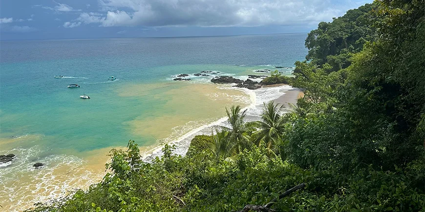 Vakker utsikt ved Caño Island i Costa Rica