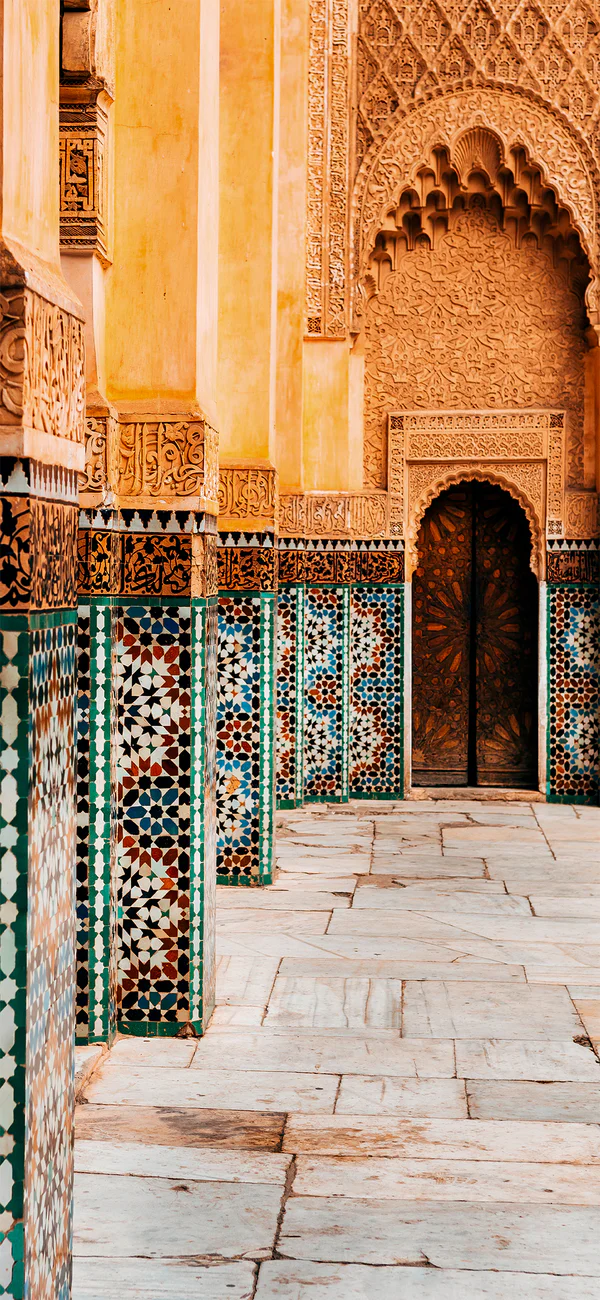 Smal gate i Den Blå By, Chefchaouen, Marokko