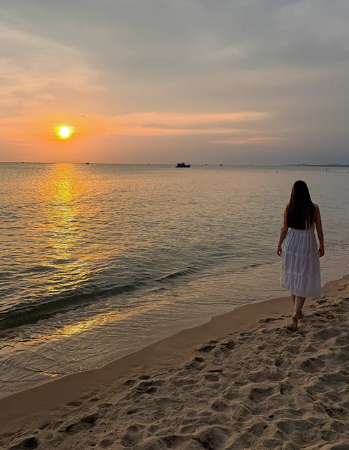 Solnedgang fra stranden på Phu Quoc, Vietnam