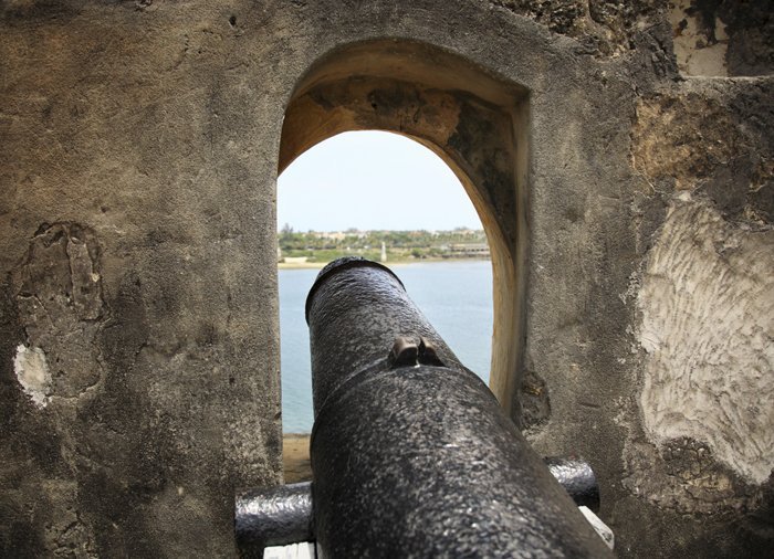 Bytur i Mombasa – Kanon på Fort Jesus