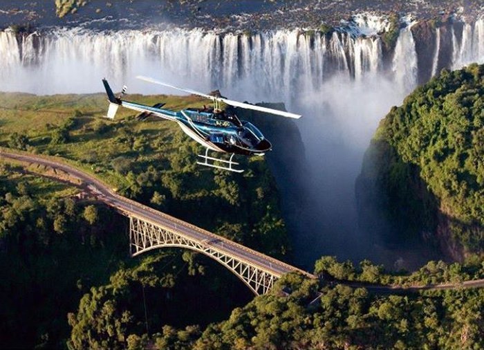Helikopter over Victoria Falls