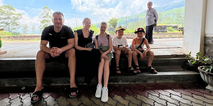 Dino og Miras familie på Sri Lanka