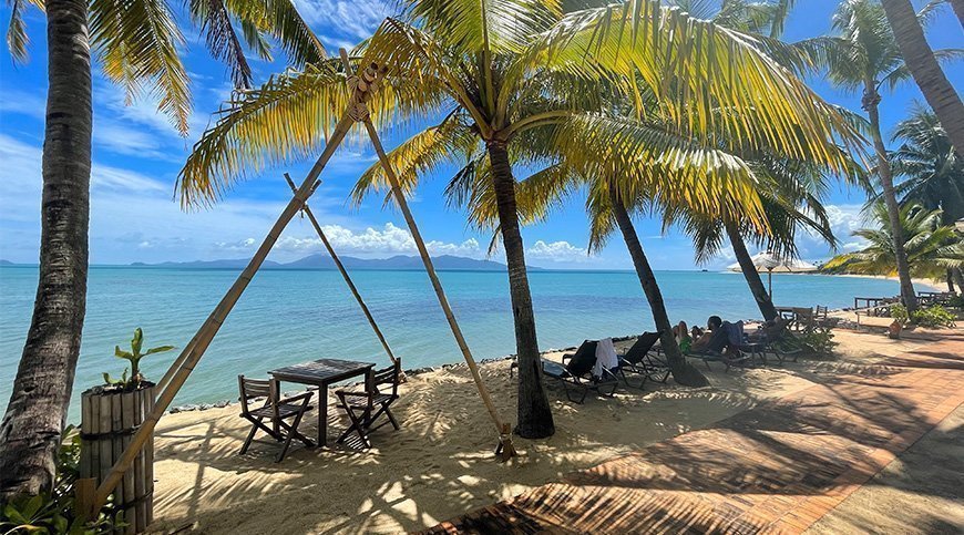 Stranden på Koh Samui i juli