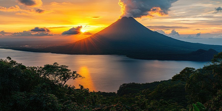 Solnedgang over Arenal-vulkanen, Costa Rica