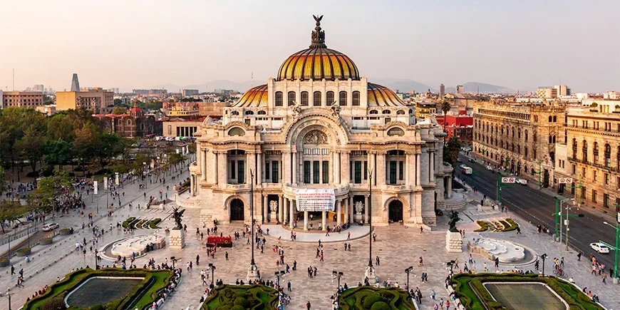 Den vakre bygningen Palacio de Bellas Artes i Mexico City