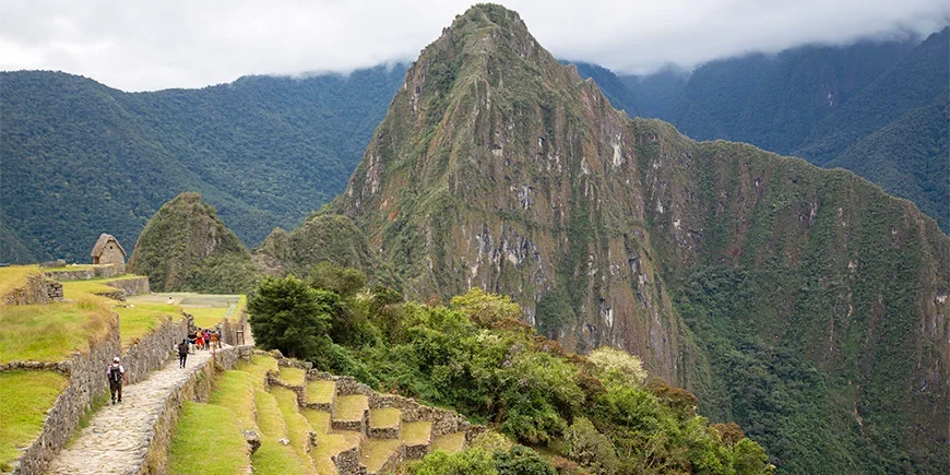 Utsikt fra de øvre terrassene ved Machu Picchu