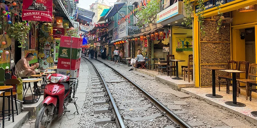 Train Street i Hanoi, Vietnam