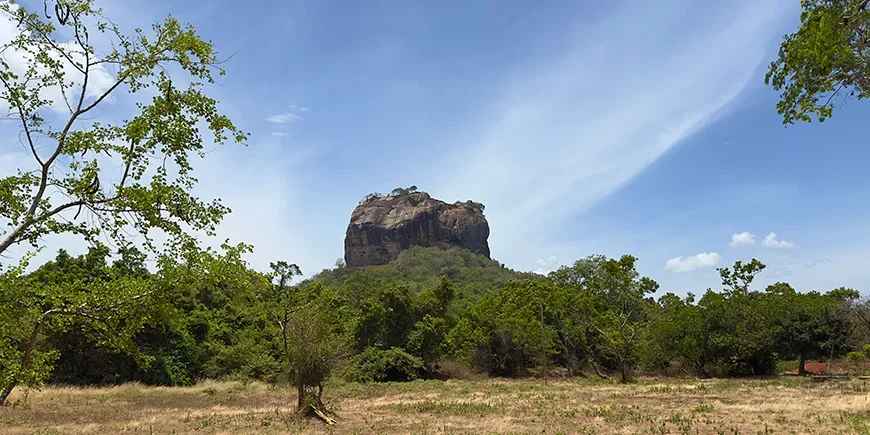 Sigiriya på en skyfri dag