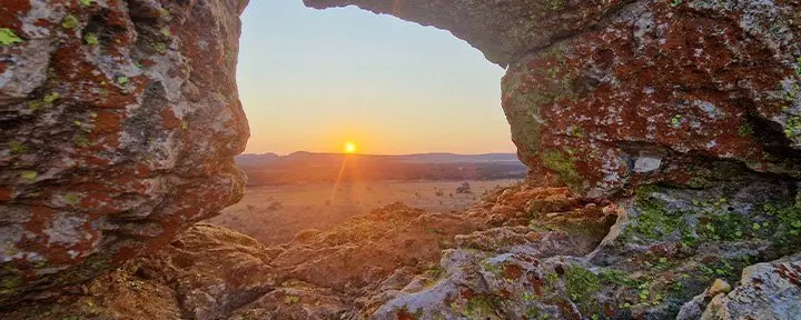 Solnedgang i Isalo nasjonalpark på Madagaskar