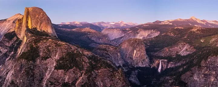 Panoramautsikt fra Yosemite nasjonalpark